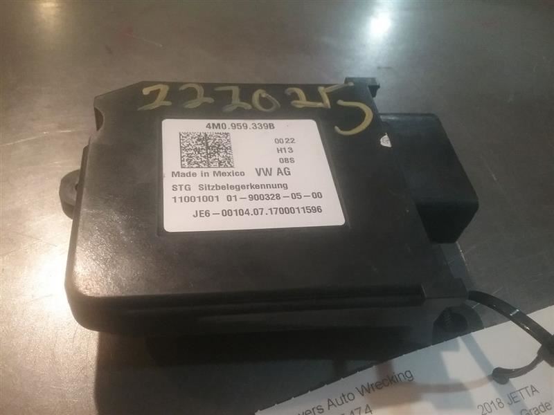 https://f005.backblazeb2.com/file/img-partshotlines-com/Inventory/EC176/Inventory/784422_01.jpg