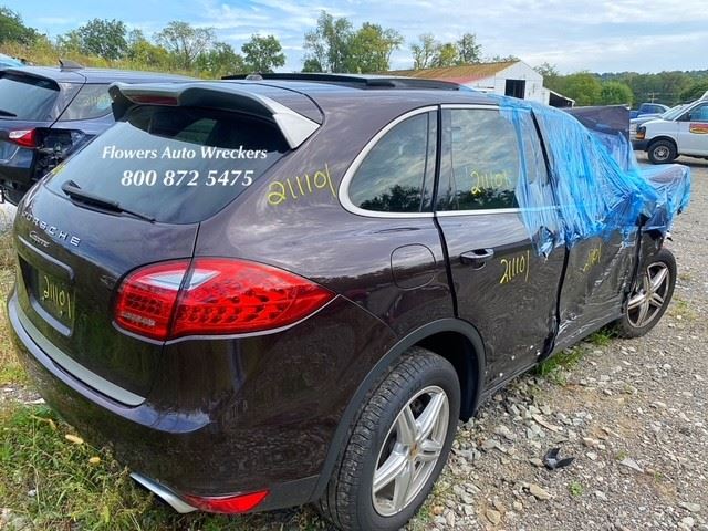 https://f005.backblazeb2.com/file/img-partshotlines-com/Inventory/EC176/Vehicle/102551_04.jpg