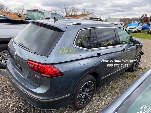 https://f005.backblazeb2.com/file/img-partshotlines-com/Inventory/EC176/Vehicle/105440_04.jpg