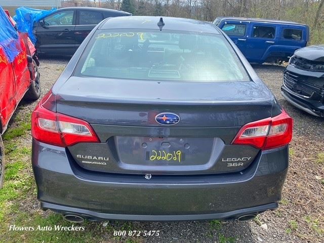 https://f005.backblazeb2.com/file/img-partshotlines-com/Inventory/EC176/Vehicle/105662_03.jpg