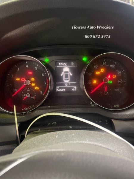 https://f005.backblazeb2.com/file/img-partshotlines-com/Inventory/EC176/Vehicle/106472_07.jpg
