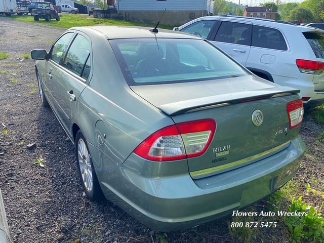 https://f005.backblazeb2.com/file/img-partshotlines-com/Inventory/EC176/Vehicle/111045_05.jpg