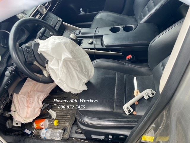 https://f005.backblazeb2.com/file/img-partshotlines-com/Inventory/EC176/Vehicle/114773_06.jpg