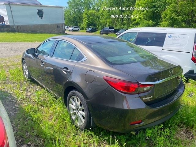 https://f005.backblazeb2.com/file/img-partshotlines-com/Inventory/EC176/Vehicle/115113_04.jpg