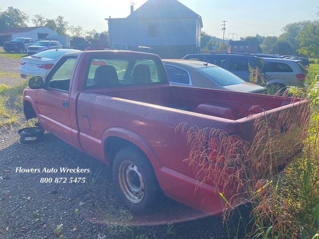 https://f005.backblazeb2.com/file/img-partshotlines-com/Inventory/EC176/Vehicle/115290_03.jpg