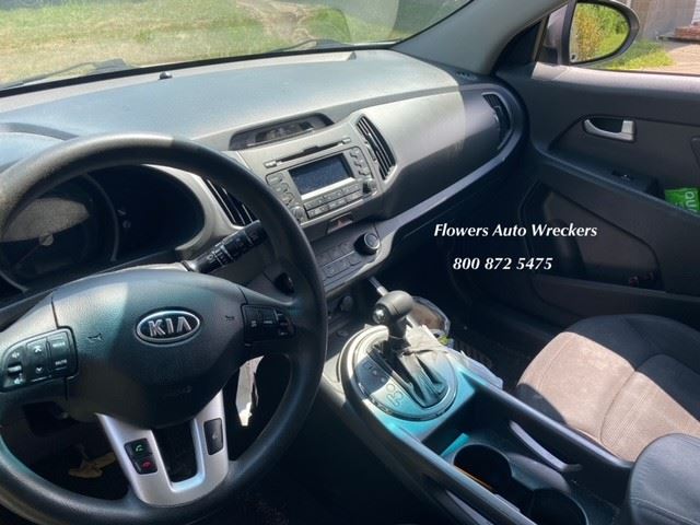 https://f005.backblazeb2.com/file/img-partshotlines-com/Inventory/EC176/Vehicle/115675_07.jpg