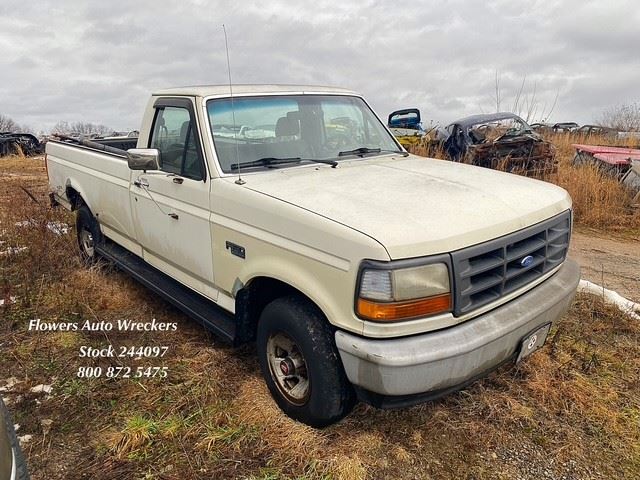 https://f005.backblazeb2.com/file/img-partshotlines-com/Inventory/EC176/Vehicle/116203_01.jpg