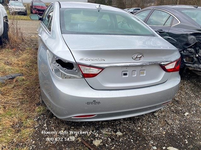 https://f005.backblazeb2.com/file/img-partshotlines-com/Inventory/EC176/Vehicle/117454_05.jpg
