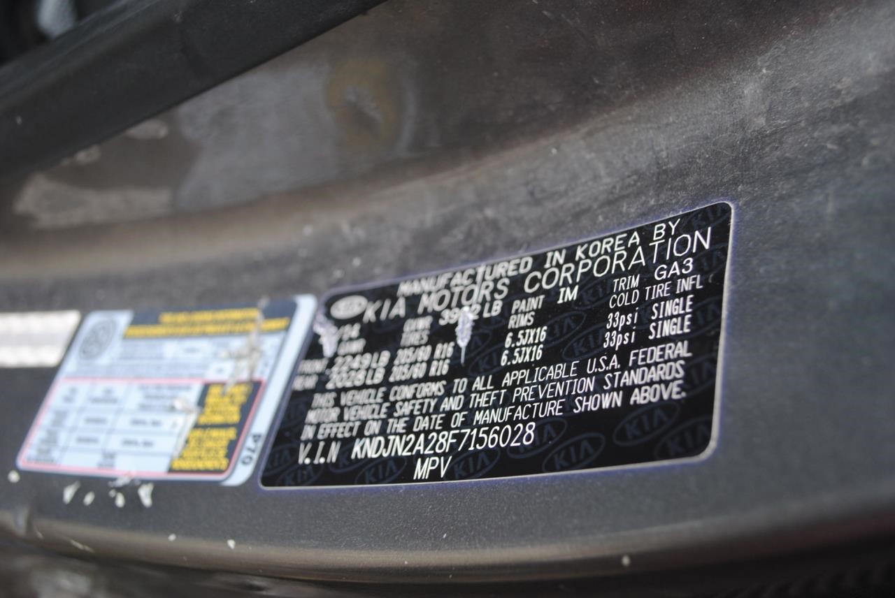https://f005.backblazeb2.com/file/img-partshotlines-com/Inventory/EC176/Vehicle/120297_07.jpg