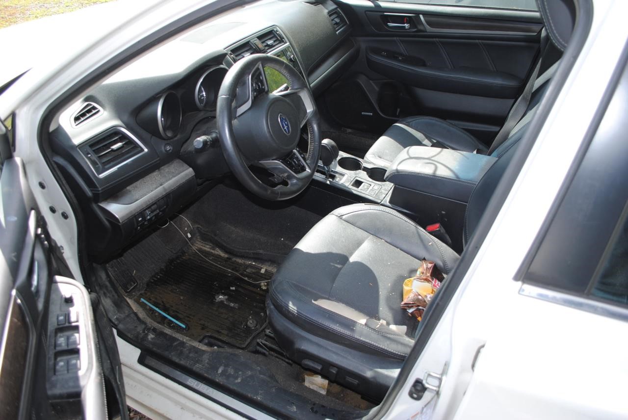 https://f005.backblazeb2.com/file/img-partshotlines-com/Inventory/EC176/Vehicle/120512_05.jpg