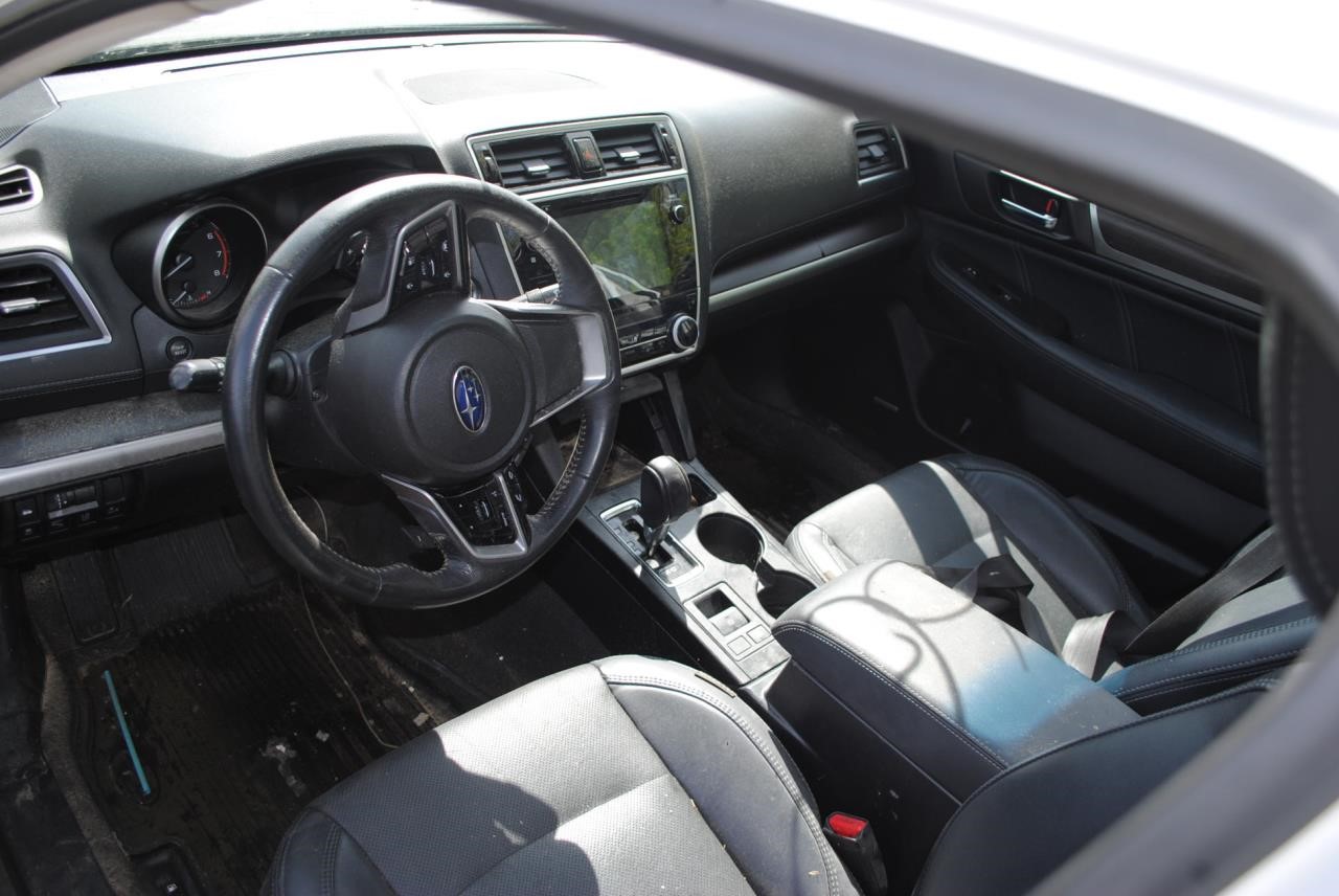 https://f005.backblazeb2.com/file/img-partshotlines-com/Inventory/EC176/Vehicle/120512_06.jpg