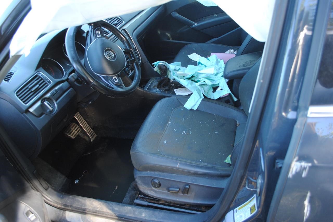 https://f005.backblazeb2.com/file/img-partshotlines-com/Inventory/EC176/Vehicle/120813_06.jpg