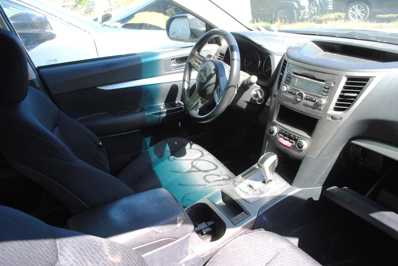 https://f005.backblazeb2.com/file/img-partshotlines-com/Inventory/EC176/Vehicle/120823_06.jpg