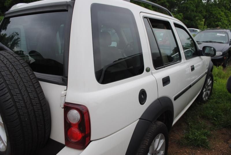 https://f005.backblazeb2.com/file/img-partshotlines-com/Inventory/EC176/Vehicle/32817_05.jpg