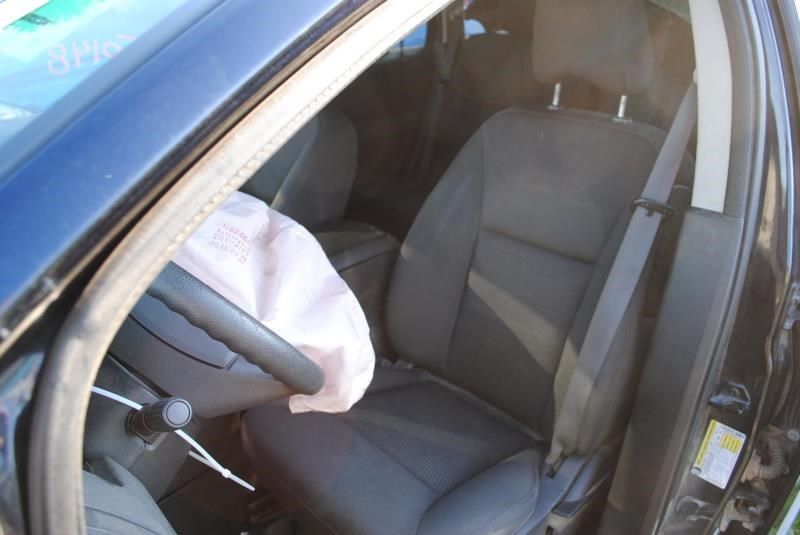 https://f005.backblazeb2.com/file/img-partshotlines-com/Inventory/EC176/Vehicle/51871_05.jpg