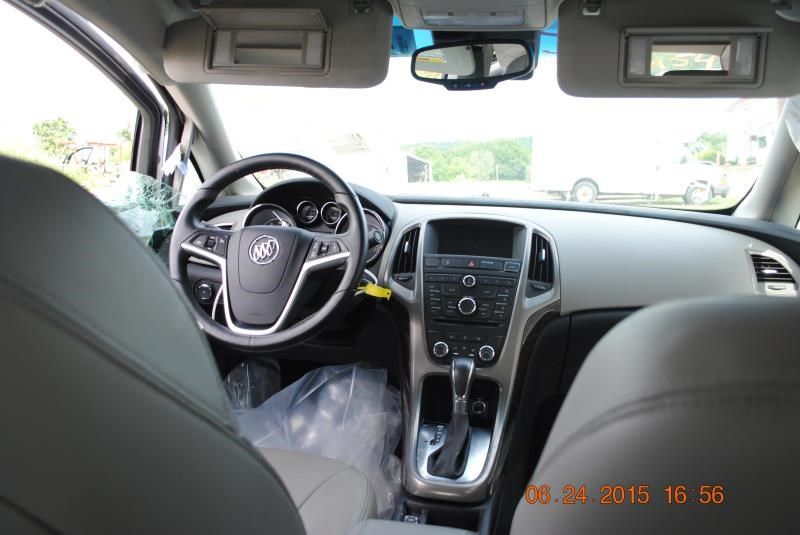 https://f005.backblazeb2.com/file/img-partshotlines-com/Inventory/EC176/Vehicle/52021_08.jpg