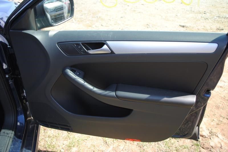 https://f005.backblazeb2.com/file/img-partshotlines-com/Inventory/EC176/Vehicle/58988_06.jpg