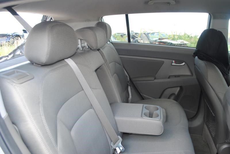 https://f005.backblazeb2.com/file/img-partshotlines-com/Inventory/EC176/Vehicle/61622_06.jpg
