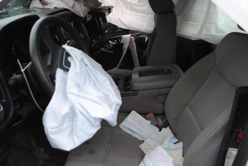 https://f005.backblazeb2.com/file/img-partshotlines-com/Inventory/EC176/Vehicle/68628_08.jpg