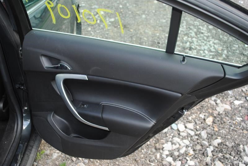https://f005.backblazeb2.com/file/img-partshotlines-com/Inventory/EC176/Vehicle/70178_09.jpg