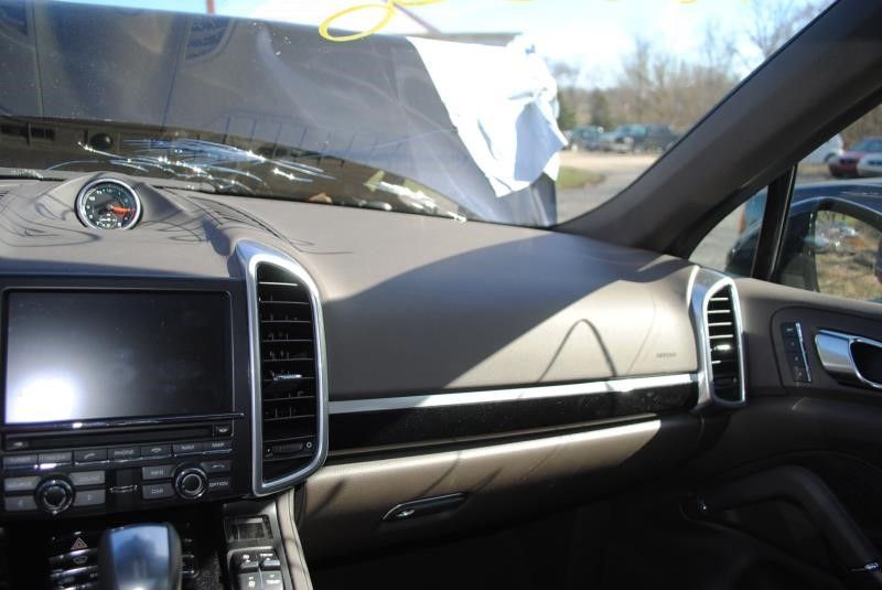https://f005.backblazeb2.com/file/img-partshotlines-com/Inventory/EC176/Vehicle/76141_11.jpg