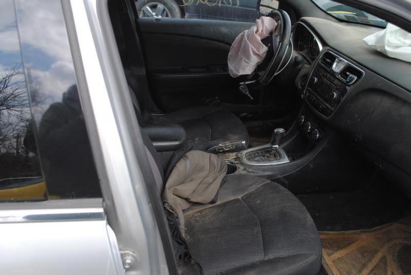 https://f005.backblazeb2.com/file/img-partshotlines-com/Inventory/EC176/Vehicle/77127_06.jpg