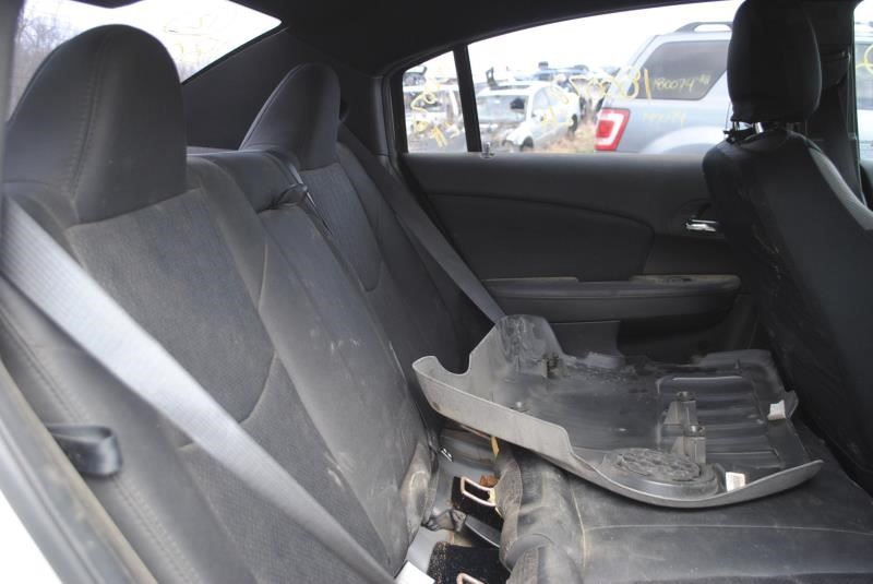 https://f005.backblazeb2.com/file/img-partshotlines-com/Inventory/EC176/Vehicle/77127_08.jpg