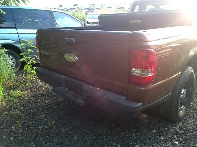 https://f005.backblazeb2.com/file/img-partshotlines-com/Inventory/EC176/Vehicle/79153_07.jpg