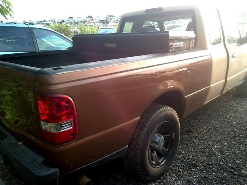 https://f005.backblazeb2.com/file/img-partshotlines-com/Inventory/EC176/Vehicle/79153_08.jpg