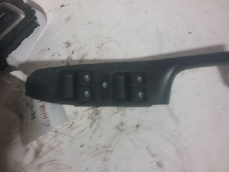 https://f005.backblazeb2.com/file/img-partshotlines-com/Inventory/EC176/Vehicle/79155_05.jpg