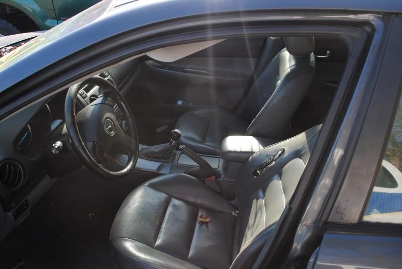 https://f005.backblazeb2.com/file/img-partshotlines-com/Inventory/EC176/Vehicle/81756_08.jpg
