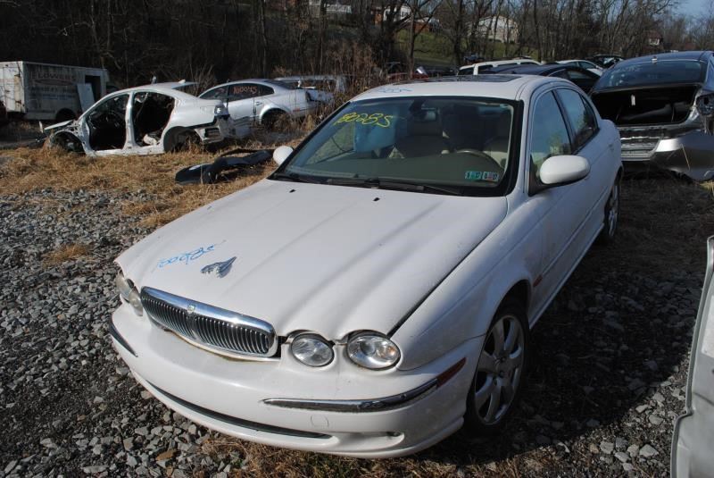https://f005.backblazeb2.com/file/img-partshotlines-com/Inventory/EC176/Vehicle/83196_01.jpg
