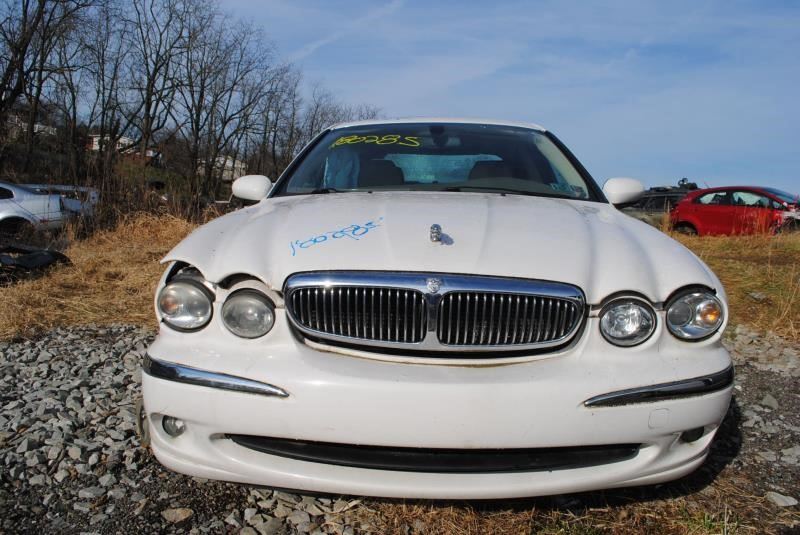 https://f005.backblazeb2.com/file/img-partshotlines-com/Inventory/EC176/Vehicle/83196_02.jpg