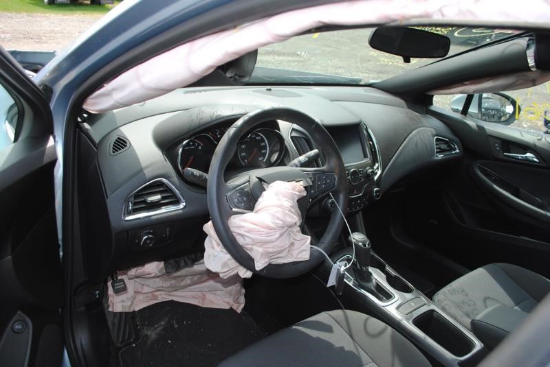 https://f005.backblazeb2.com/file/img-partshotlines-com/Inventory/EC176/Vehicle/85949_07.jpg