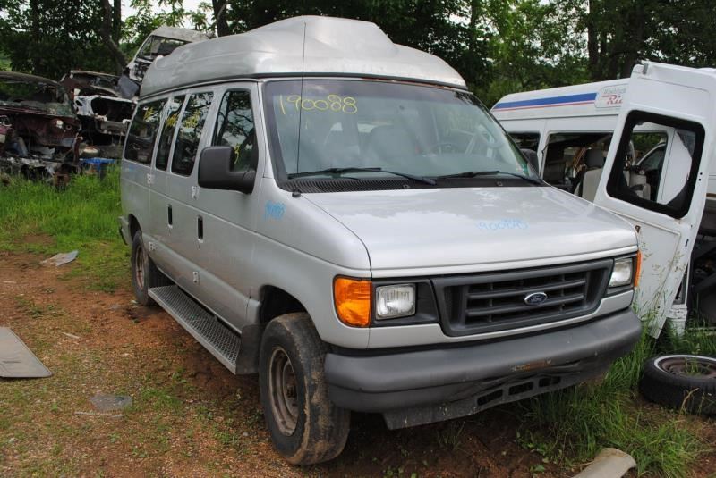 https://f005.backblazeb2.com/file/img-partshotlines-com/Inventory/EC176/Vehicle/86338_01.jpg