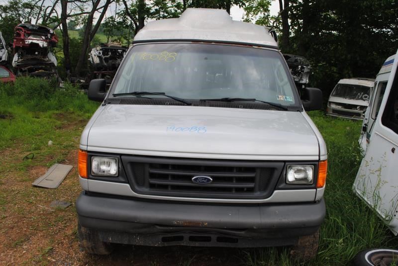 https://f005.backblazeb2.com/file/img-partshotlines-com/Inventory/EC176/Vehicle/86338_02.jpg