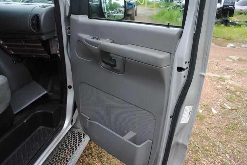 https://f005.backblazeb2.com/file/img-partshotlines-com/Inventory/EC176/Vehicle/86338_07.jpg