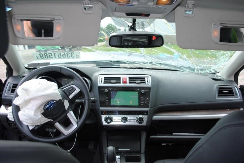 https://f005.backblazeb2.com/file/img-partshotlines-com/Inventory/EC176/Vehicle/87074_12.jpg