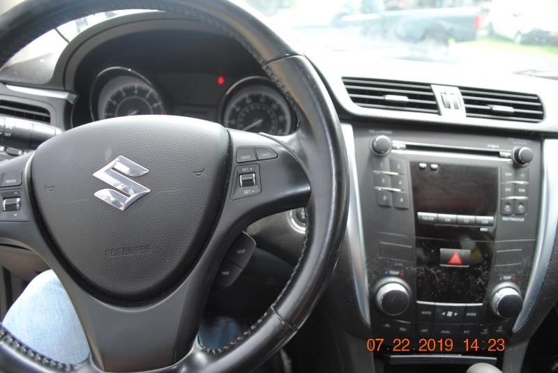 https://f005.backblazeb2.com/file/img-partshotlines-com/Inventory/EC176/Vehicle/88034_07.jpg