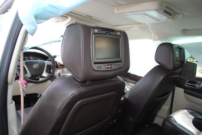 https://f005.backblazeb2.com/file/img-partshotlines-com/Inventory/EC176/Vehicle/89092_12.jpg