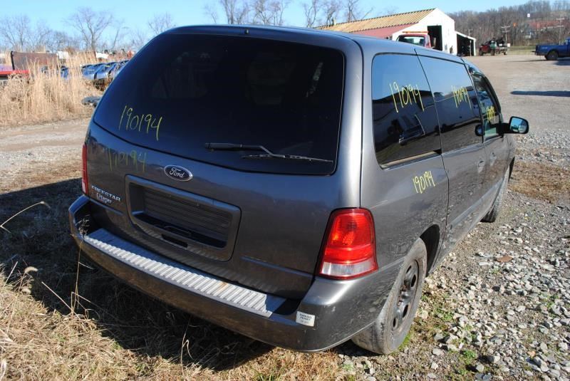 https://f005.backblazeb2.com/file/img-partshotlines-com/Inventory/EC176/Vehicle/89579_06.jpg
