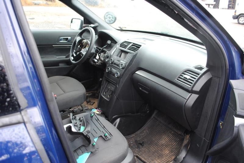 https://f005.backblazeb2.com/file/img-partshotlines-com/Inventory/EC176/Vehicle/91932_07.jpg