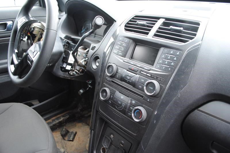 https://f005.backblazeb2.com/file/img-partshotlines-com/Inventory/EC176/Vehicle/91932_08.jpg
