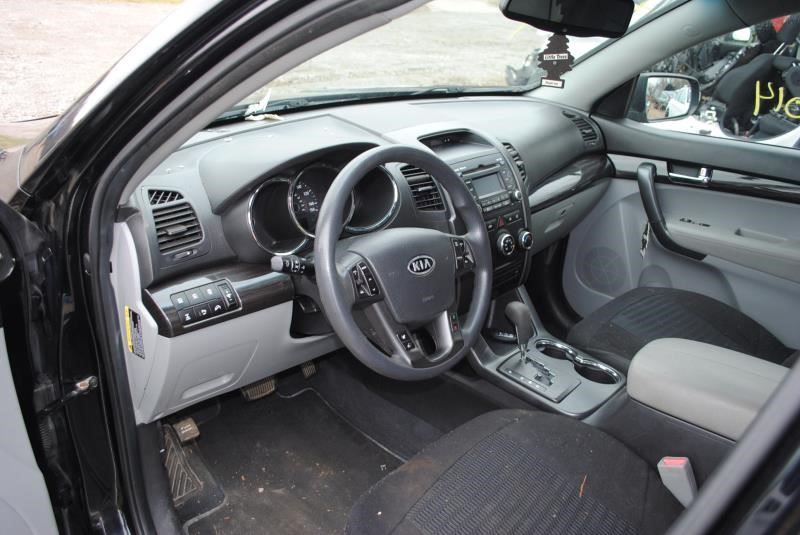 https://f005.backblazeb2.com/file/img-partshotlines-com/Inventory/EC176/Vehicle/92712_07.jpg