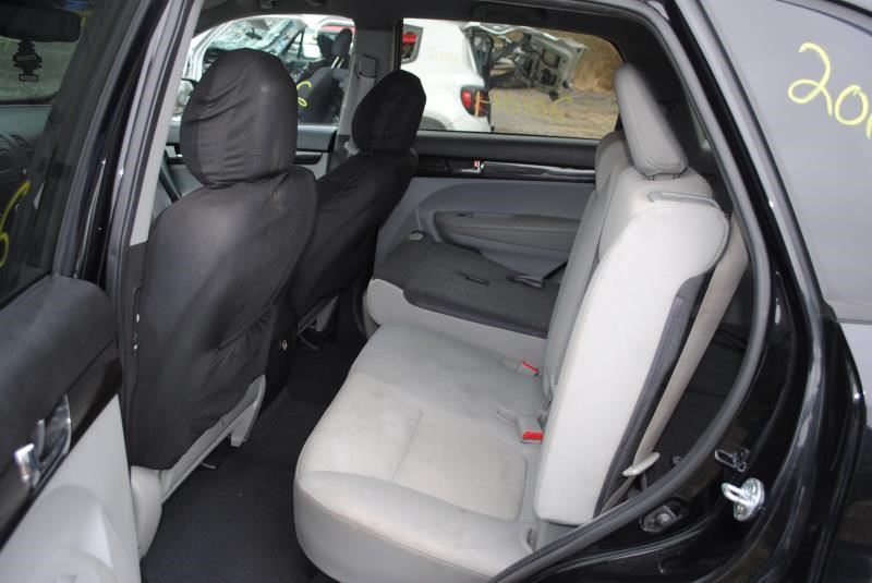 https://f005.backblazeb2.com/file/img-partshotlines-com/Inventory/EC176/Vehicle/92712_09.jpg