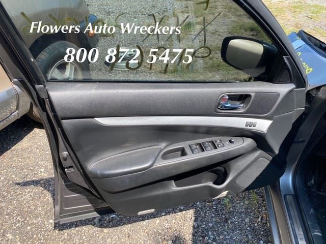 https://f005.backblazeb2.com/file/img-partshotlines-com/Inventory/EC176/Vehicle/95704_06.jpg