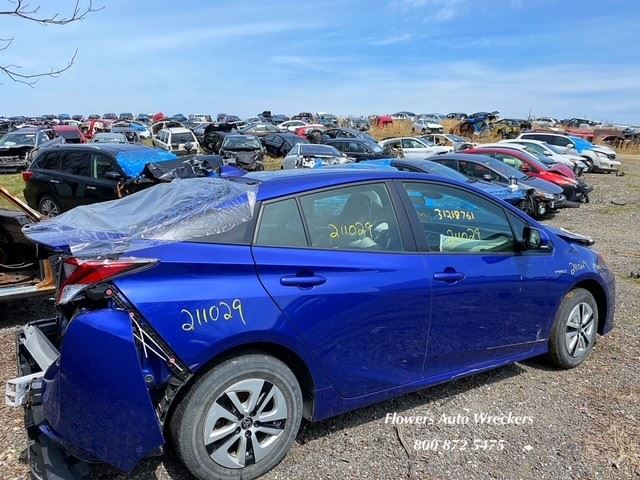 https://f005.backblazeb2.com/file/img-partshotlines-com/Inventory/EC176/Vehicle/99552_02.jpg