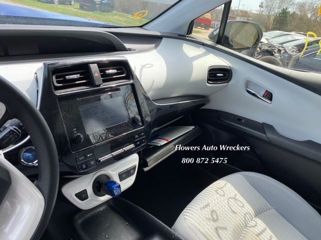 https://f005.backblazeb2.com/file/img-partshotlines-com/Inventory/EC176/Vehicle/99552_07.jpg