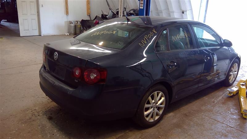 https://f005.backblazeb2.com/file/img-partshotlines-com/Inventory/EC214/Vehicle/125_03.jpg