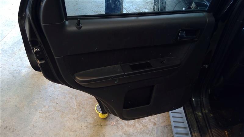 https://f005.backblazeb2.com/file/img-partshotlines-com/Inventory/EC214/Vehicle/174_09.jpg